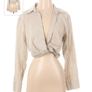 Zara sold out cropped long sleeve top